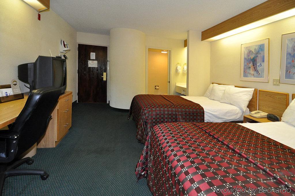 Red Roof Inn Pensacola Fairgrounds Ferry Pass Esterno foto